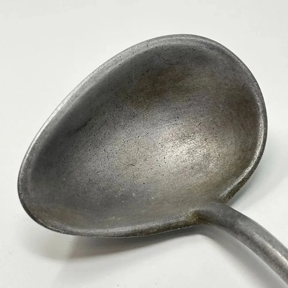 Vintage Wagner Ware Cast Aluminum Sauce Soup Ladle Pourer 11.5” Teardrop Shape